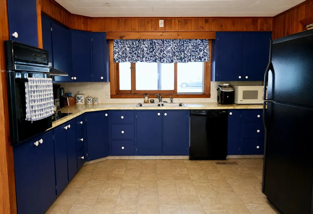 262 Hartland Avenue Pittsfield ME 04967