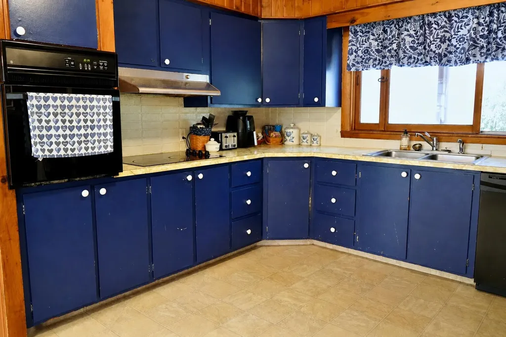 262 Hartland Avenue Pittsfield ME 04967