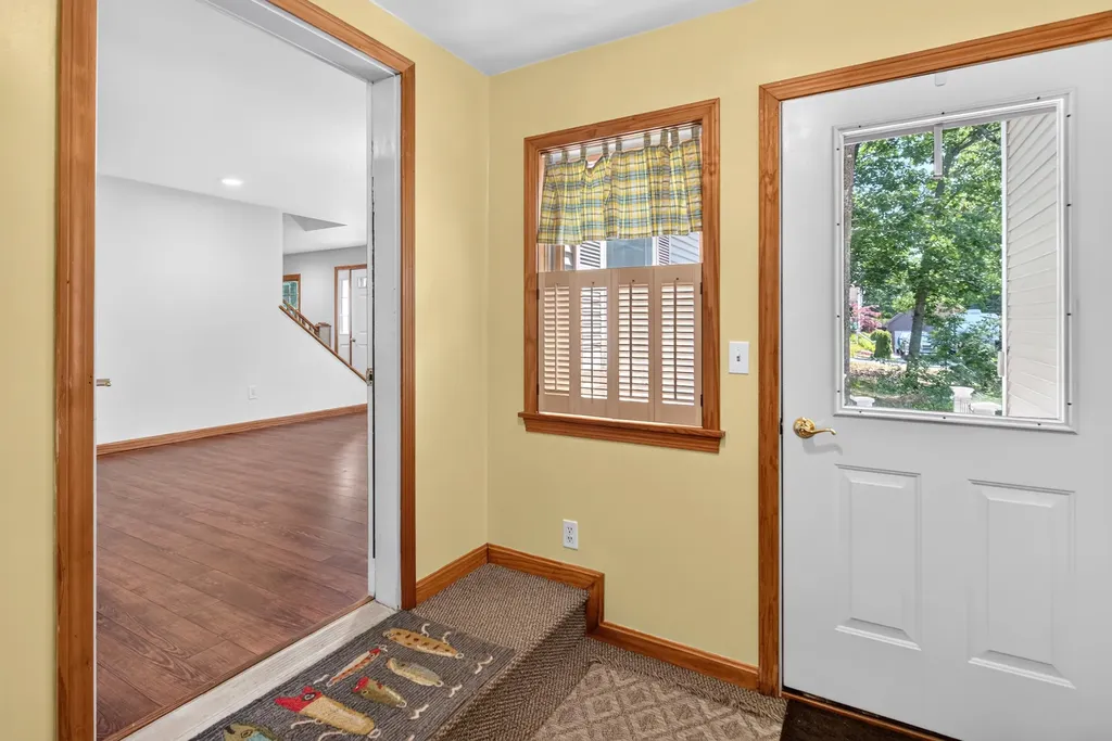 40 Forest Hill Bucksport ME 04416