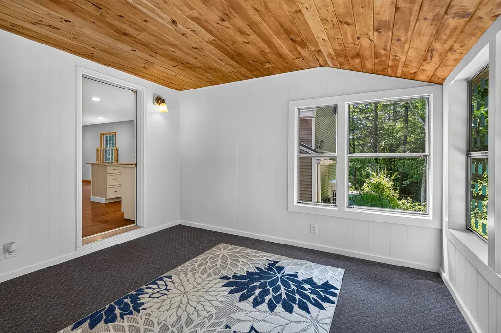 40 Forest Hill Bucksport ME 04416