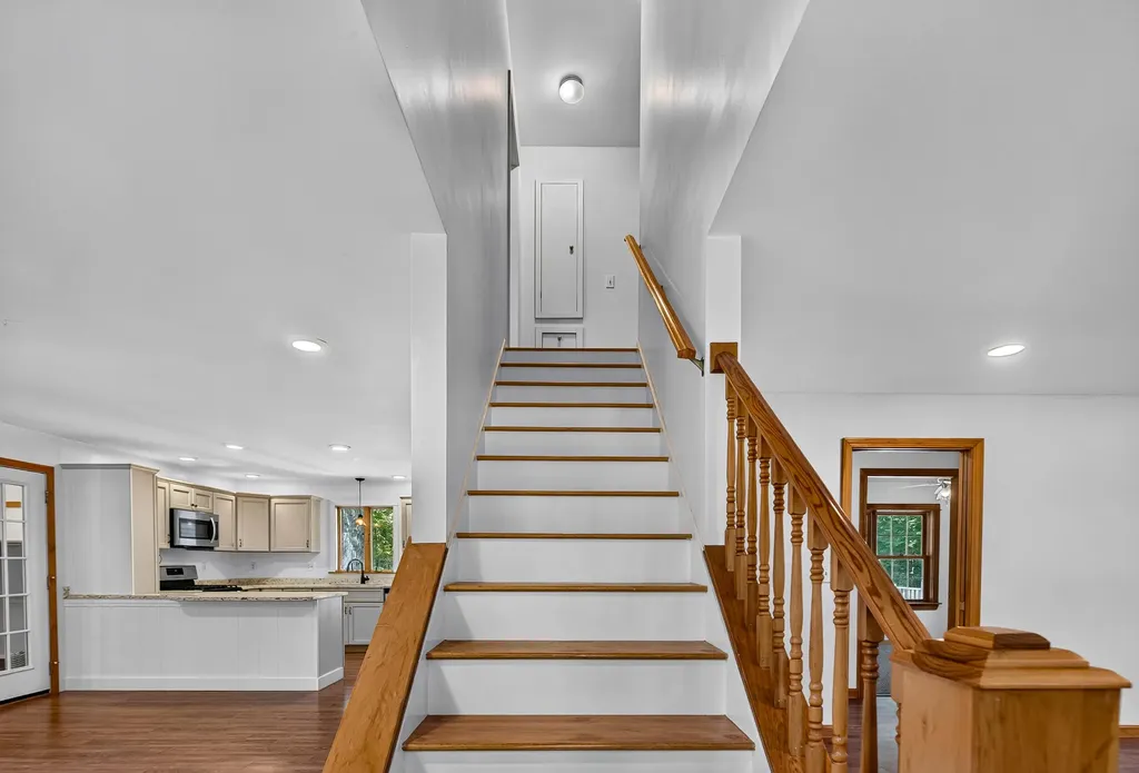 40 Forest Hill Bucksport ME 04416