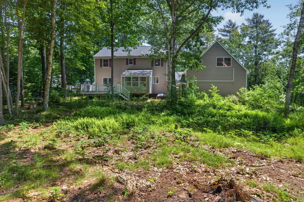 40 Forest Hill Bucksport ME 04416