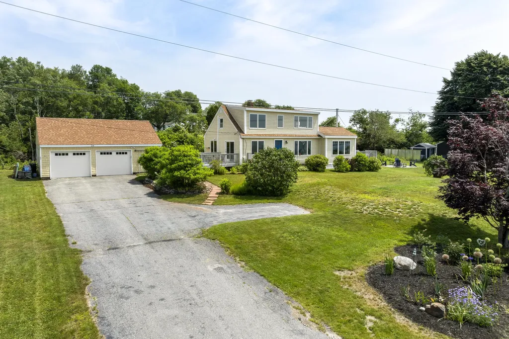 21 Morse Shore Road Harpswell ME 04079