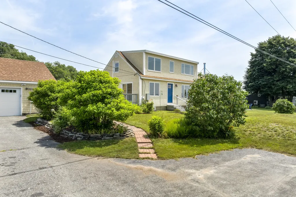 21 Morse Shore Road Harpswell ME 04079
