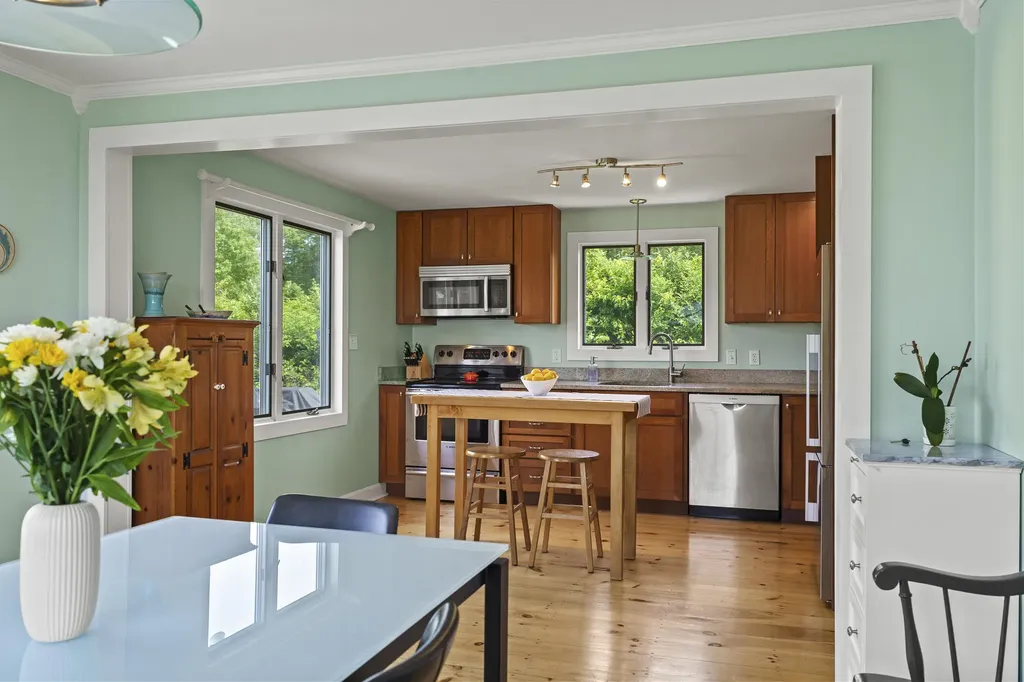 21 Morse Shore Road Harpswell ME 04079