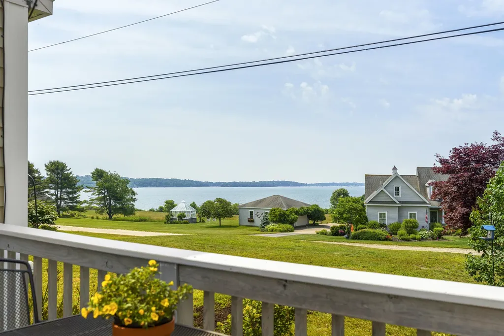 21 Morse Shore Road Harpswell ME 04079