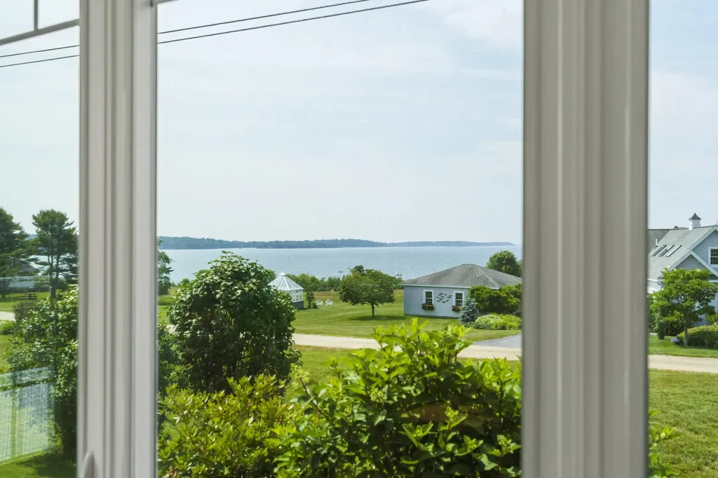 21 Morse Shore Road Harpswell ME 04079
