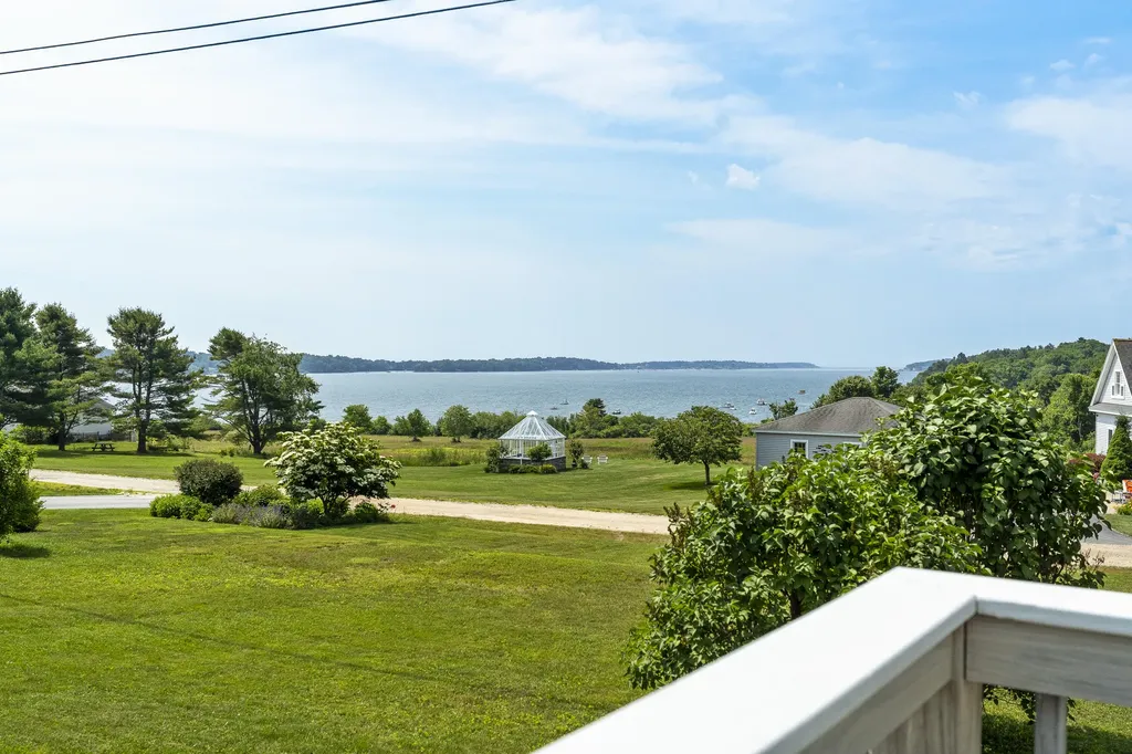 21 Morse Shore Road Harpswell ME 04079