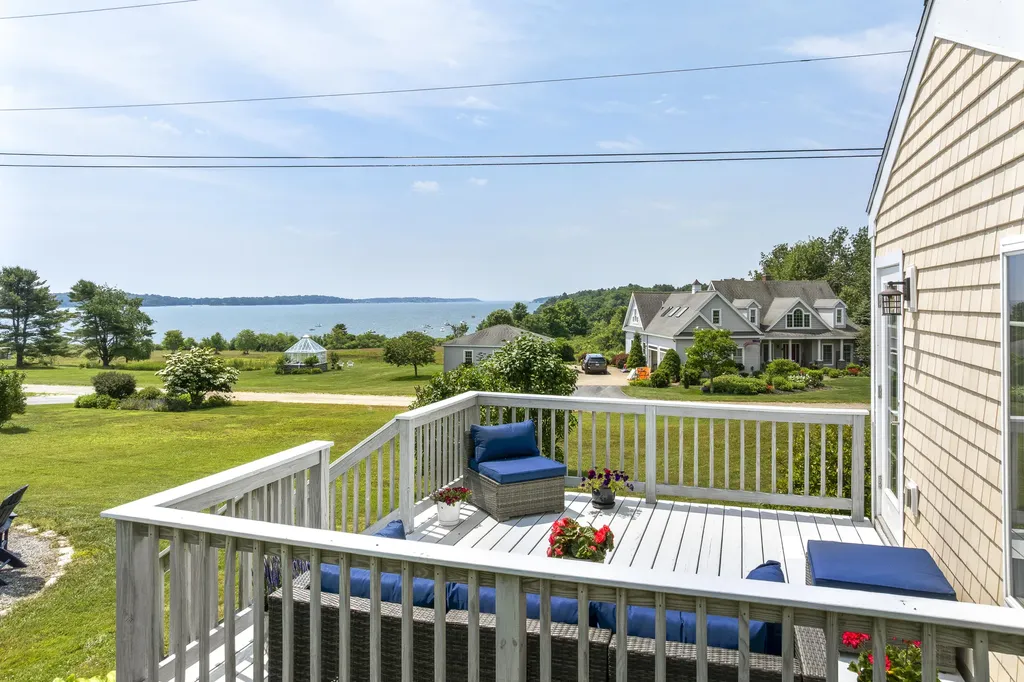 21 Morse Shore Road Harpswell ME 04079