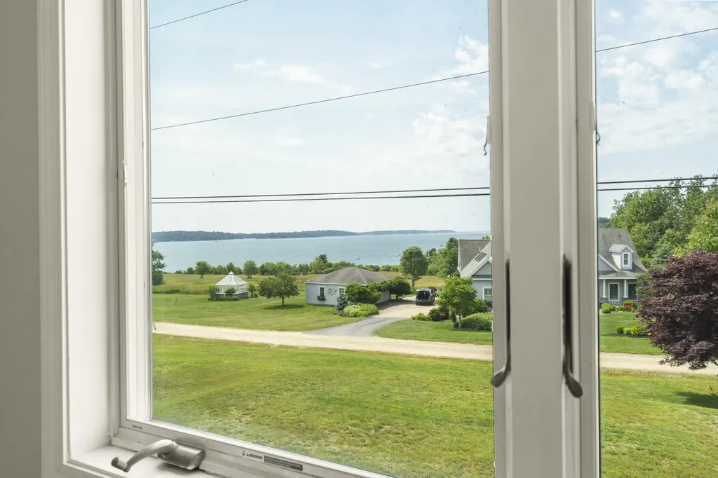 21 Morse Shore Road Harpswell ME 04079
