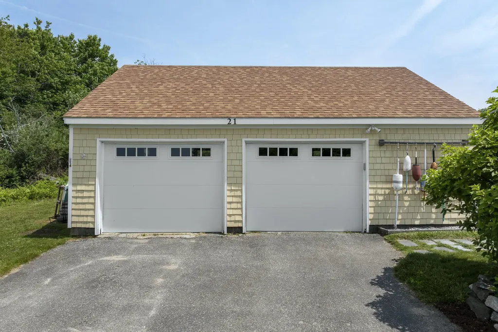 21 Morse Shore Road Harpswell ME 04079