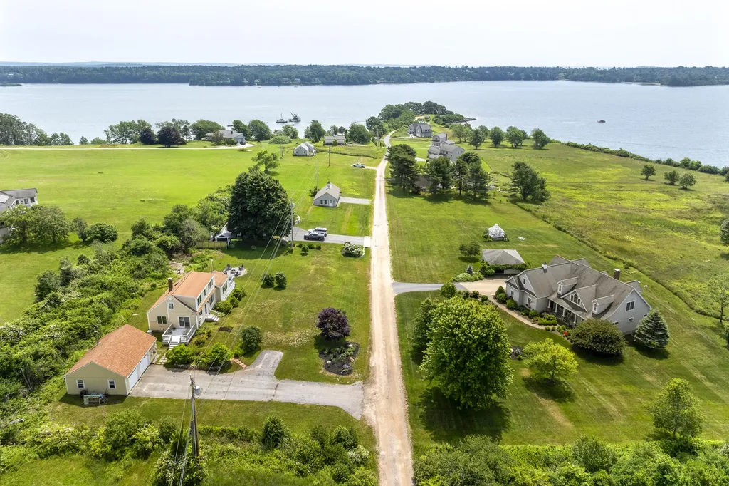 21 Morse Shore Road Harpswell ME 04079