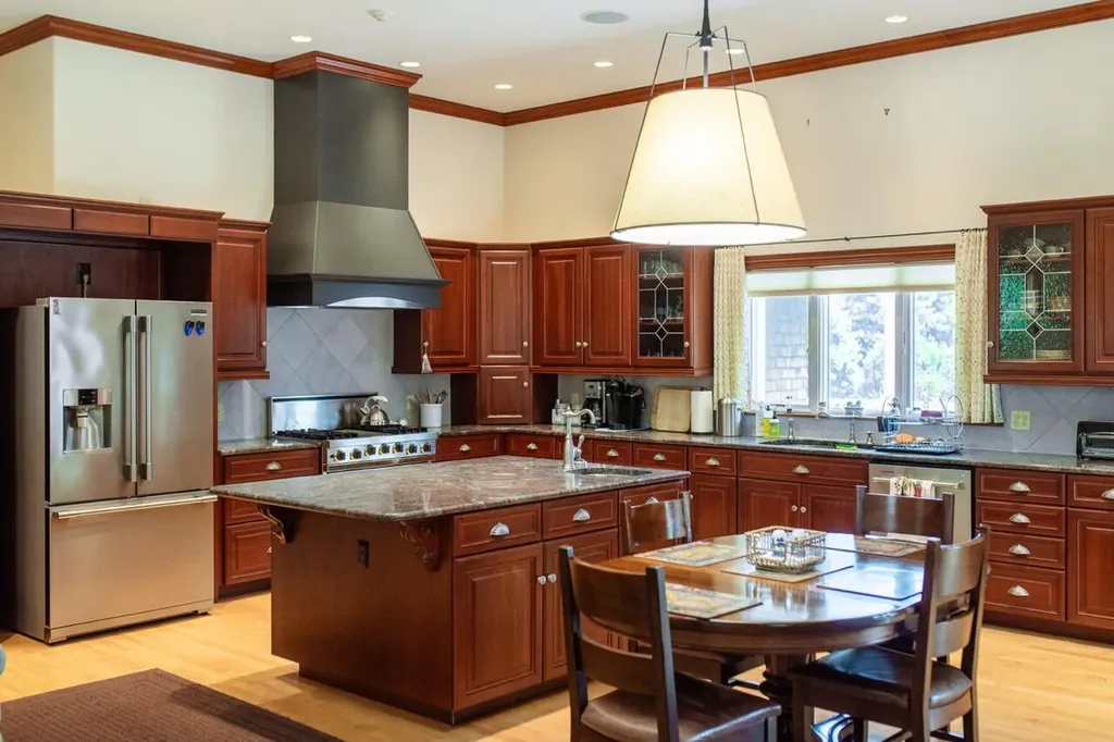 57 Samoset Road Rockland ME 04841