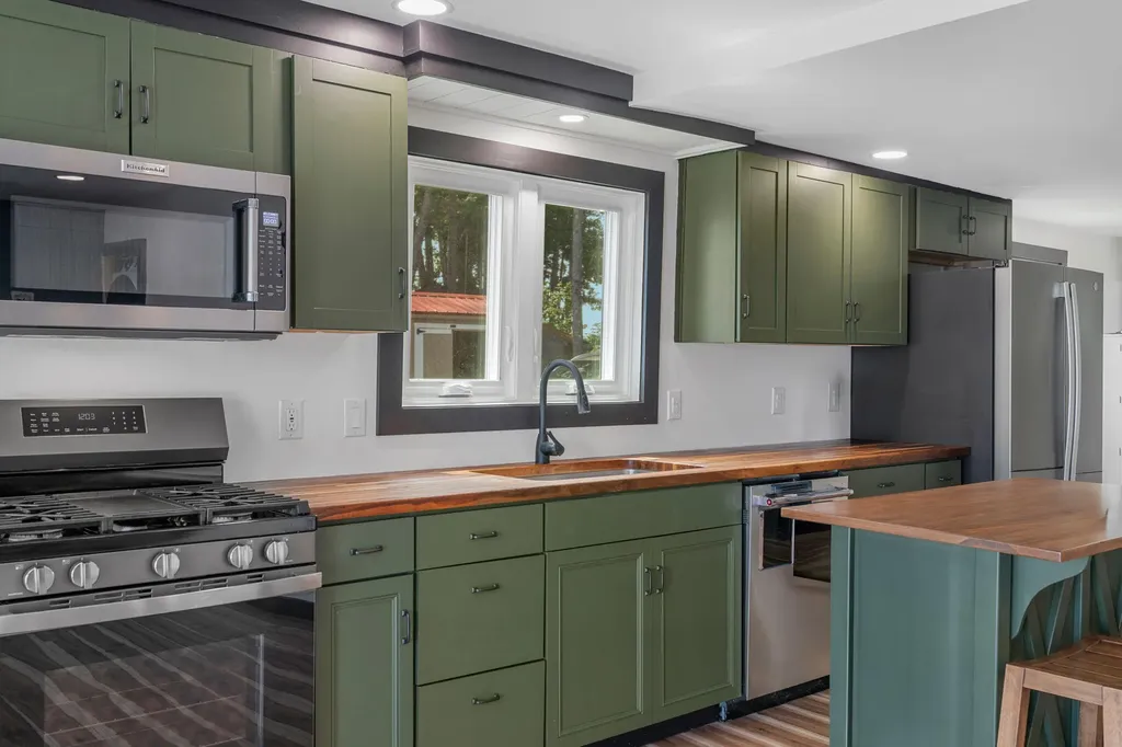 157 Lakeside Landing Road Glenburn ME 04401