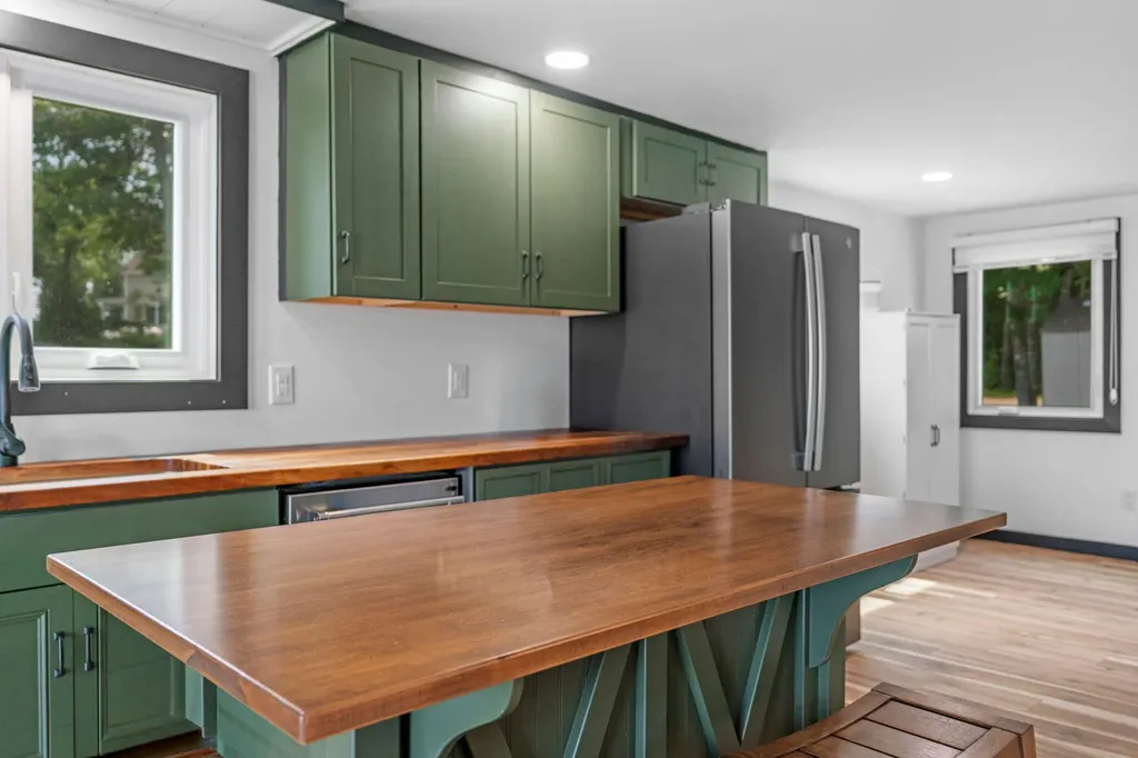 157 Lakeside Landing Road Glenburn ME 04401