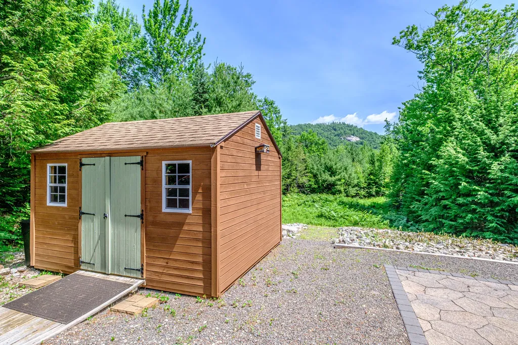 29 Merrifield Circle Sebago ME 04029