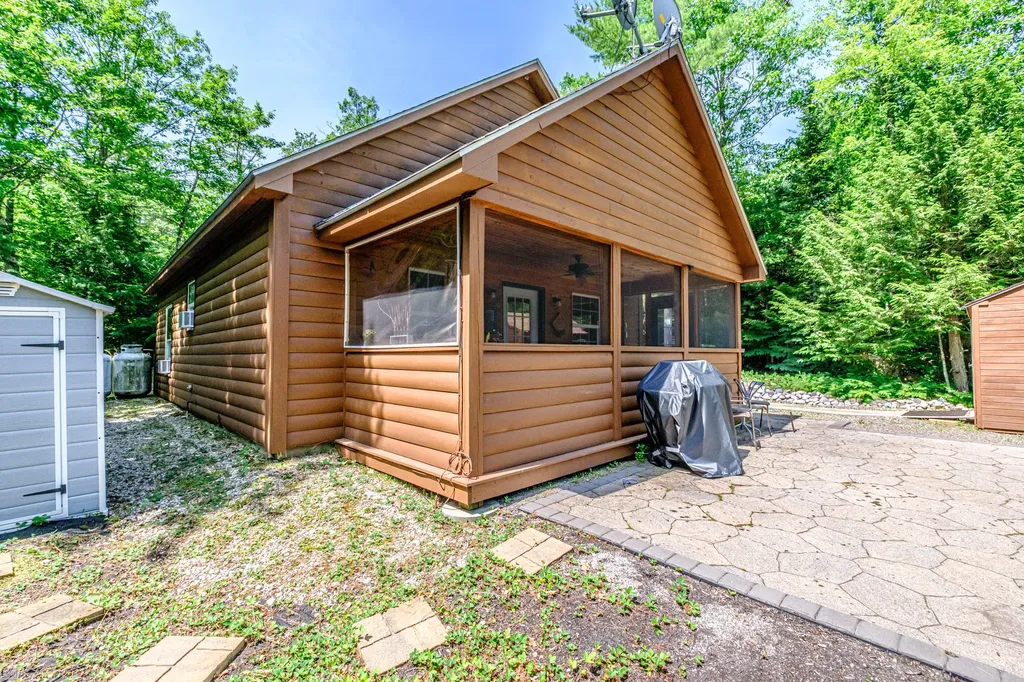 29 Merrifield Circle Sebago ME 04029