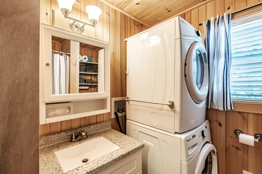 29 Merrifield Circle Sebago ME 04029