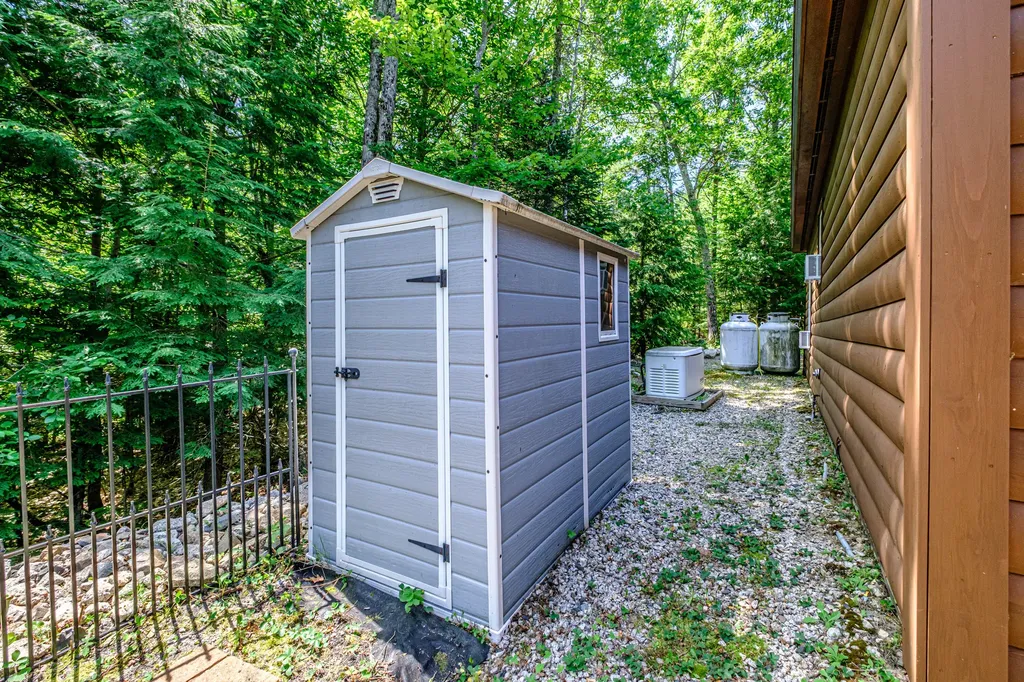 29 Merrifield Circle Sebago ME 04029
