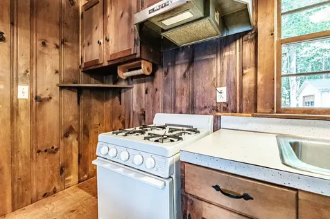 86 Pine Rock Road Naples ME 04055