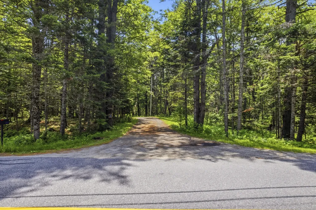 19_8_1A Flying Point Road Freeport ME 04032
