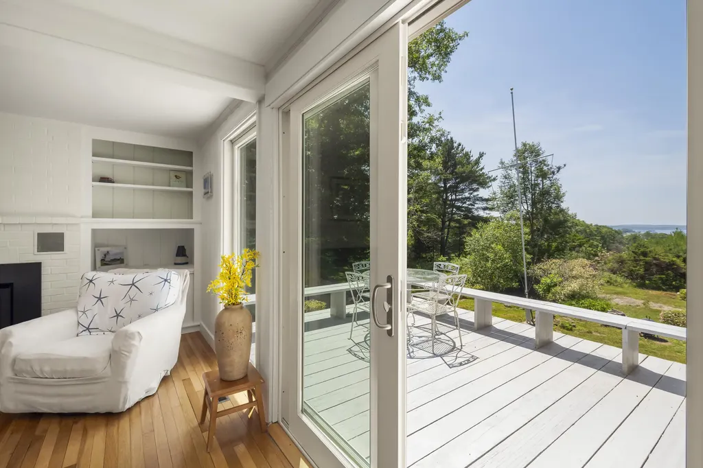 63 Bradley Hill Road Bristol ME 04558