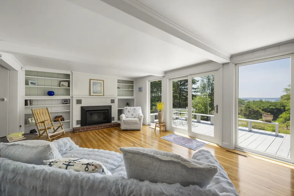 63 Bradley Hill Road Bristol ME 04558
