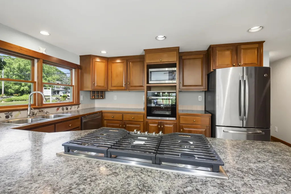 63 Bradley Hill Road Bristol ME 04558