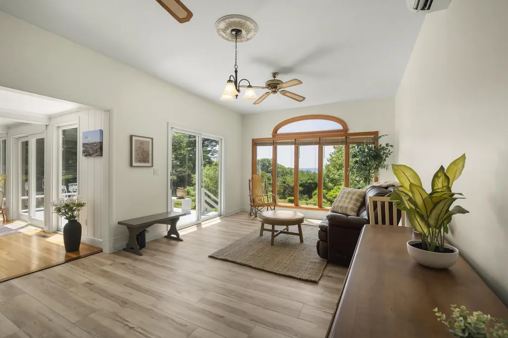 63 Bradley Hill Road Bristol ME 04558