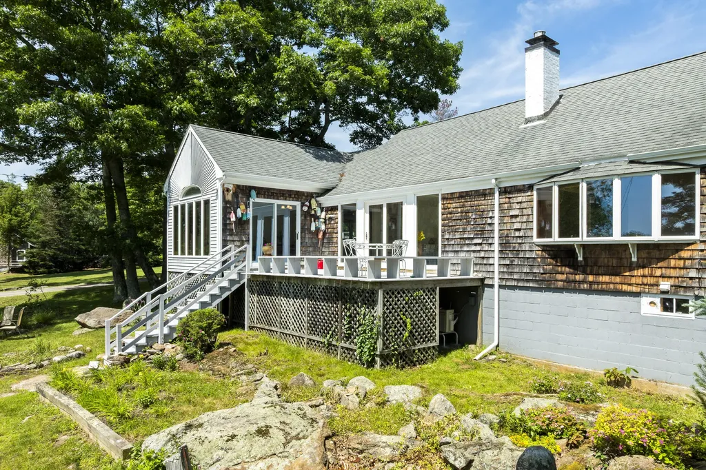 63 Bradley Hill Road Bristol ME 04558
