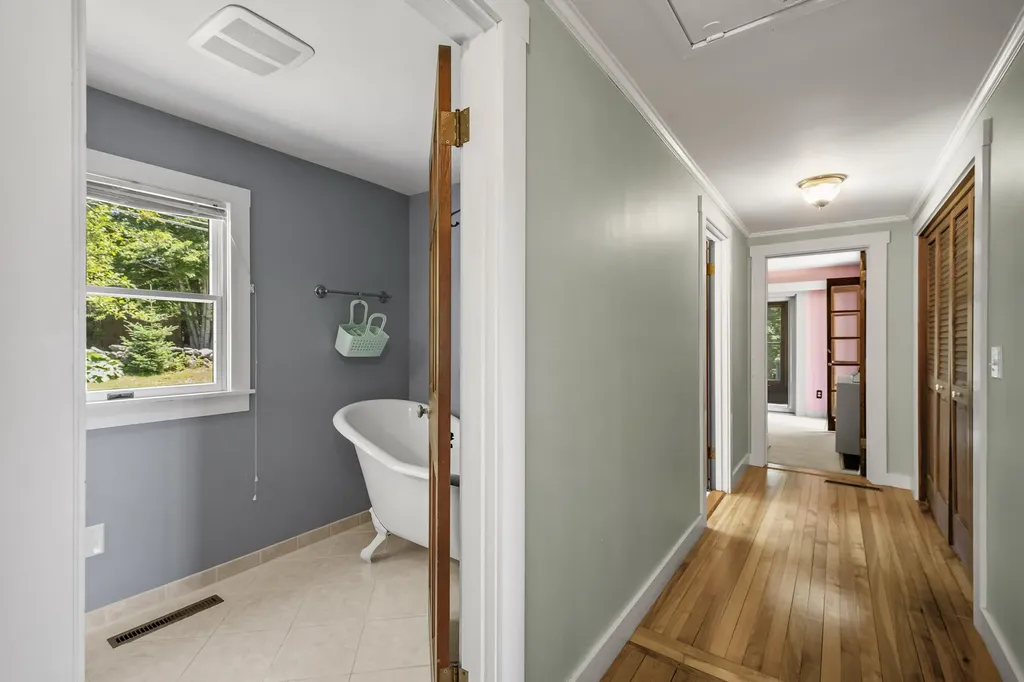 63 Bradley Hill Road Bristol ME 04558