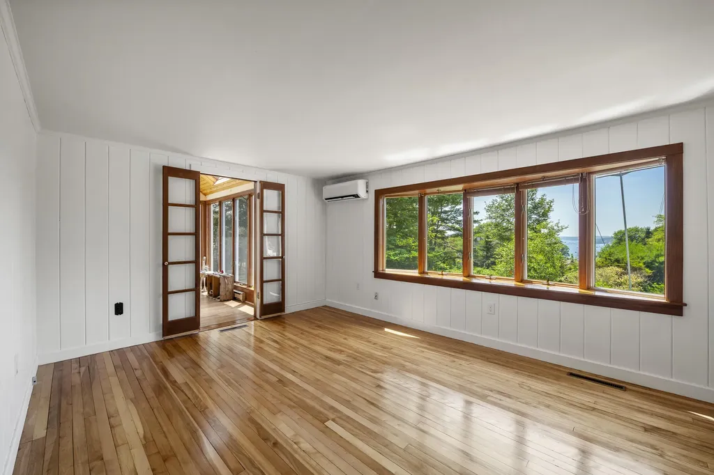 63 Bradley Hill Road Bristol ME 04558