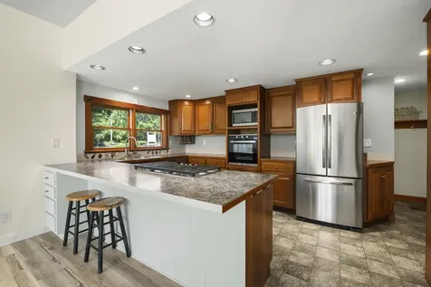 63 Bradley Hill Road Bristol ME 04558