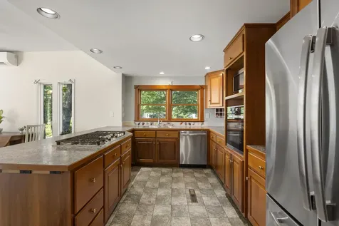 63 Bradley Hill Road Bristol ME 04558