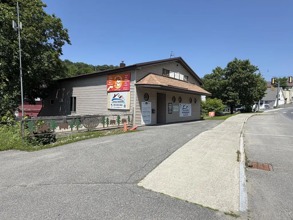 23 Spring Street Dexter ME 04930