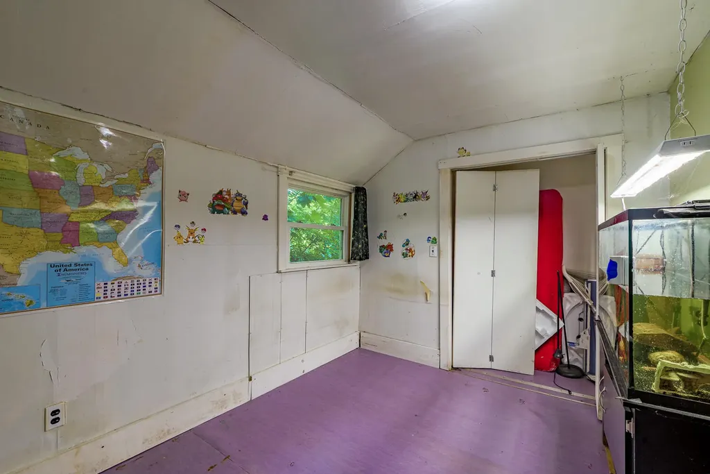 128 Swan Lake Avenue Belfast ME 04915