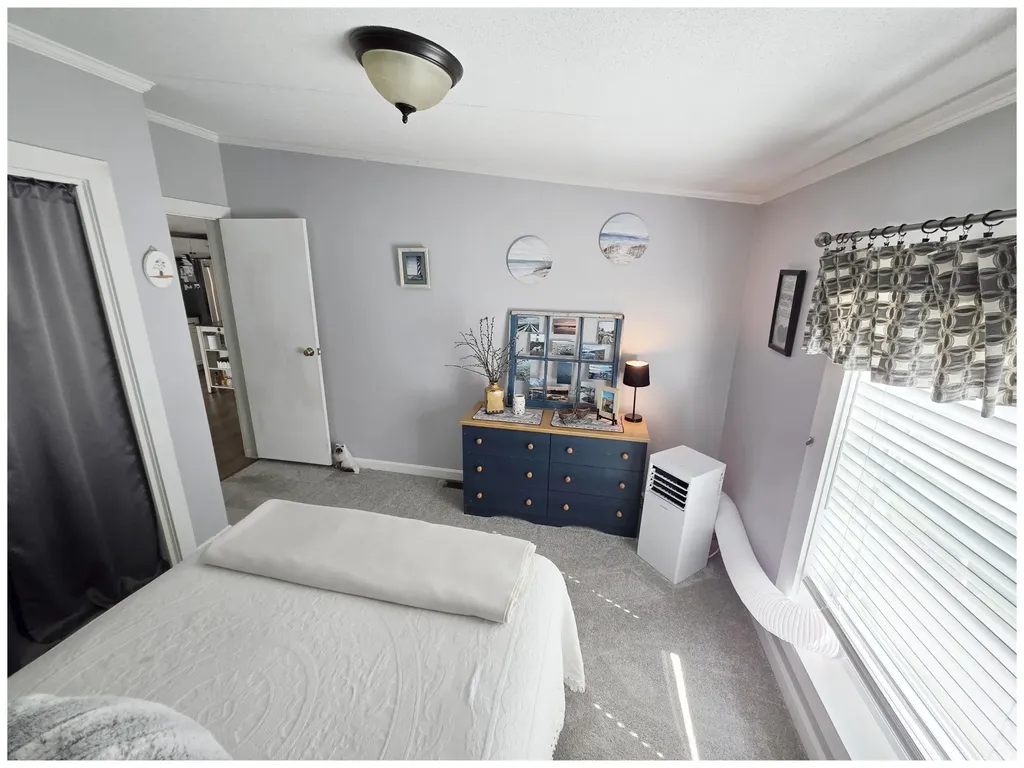 59 Ocean Point Road Boothbay Harbor ME 04538
