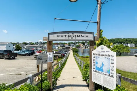 25 Campbell Street Boothbay Harbor ME 04538