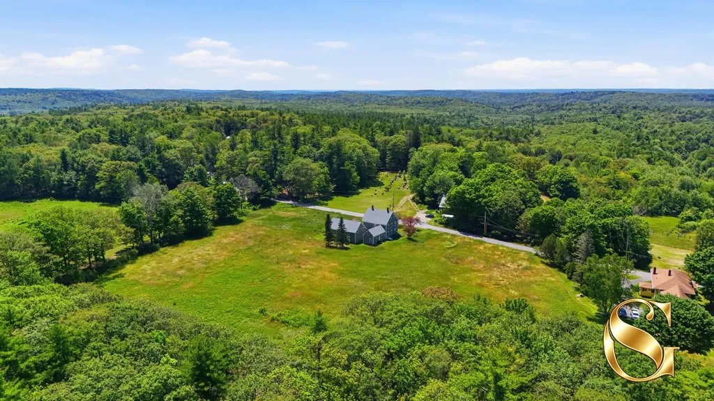 66 Dodge Road Edgecomb ME 04556
