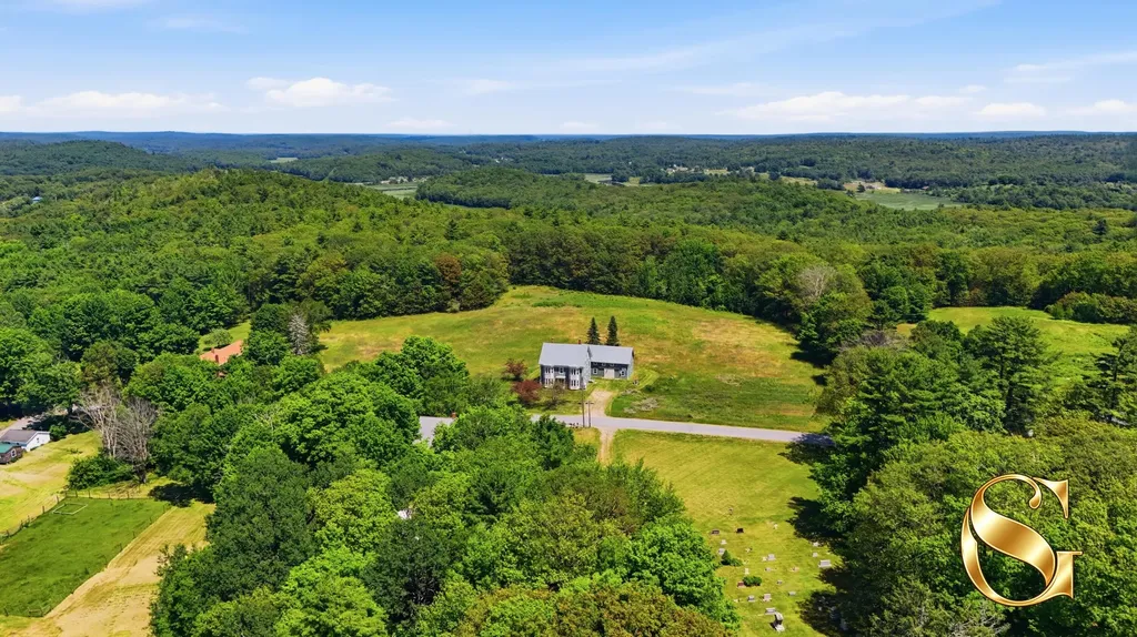66 Dodge Road Edgecomb ME 04556