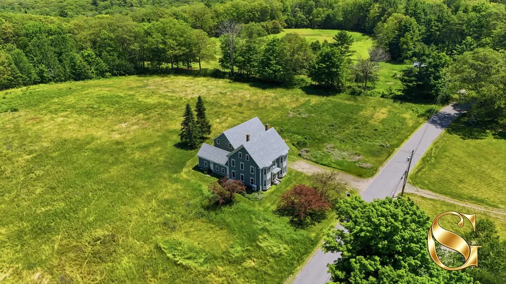 66 Dodge Road Edgecomb ME 04556