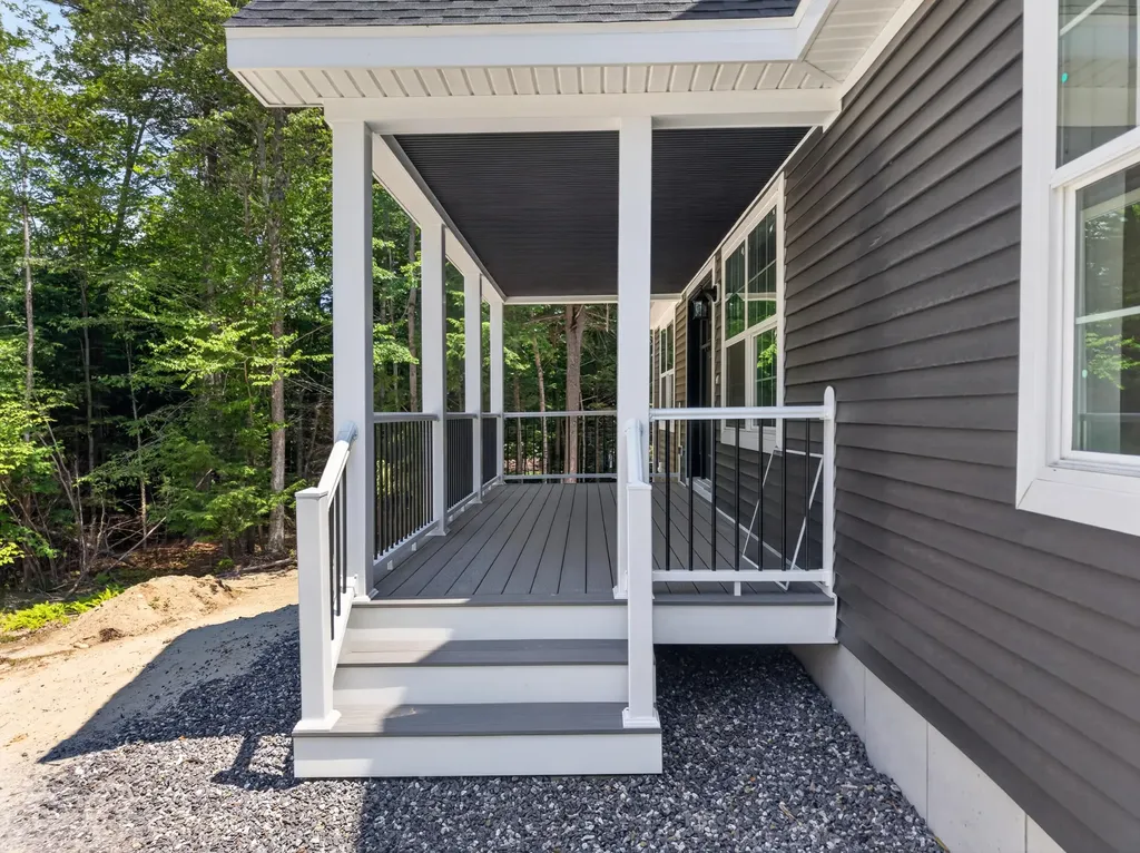 33 Cameron Lane Brunswick ME 04011