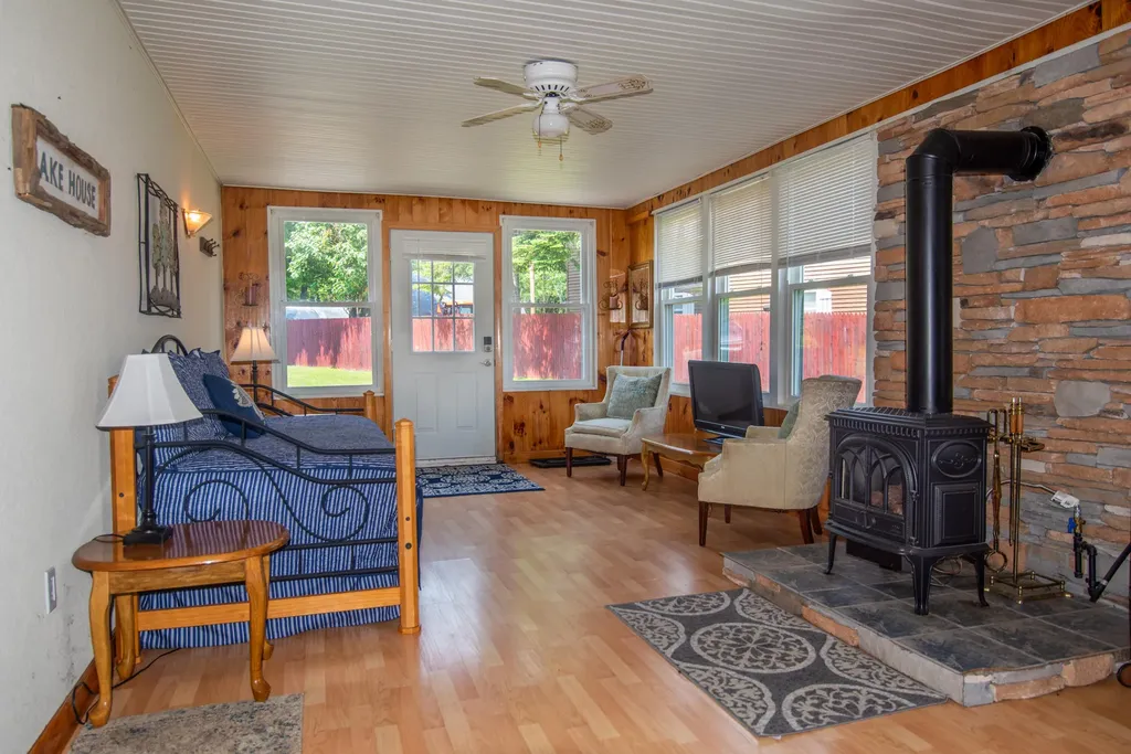 152 Island Road Saint Agatha ME 04772