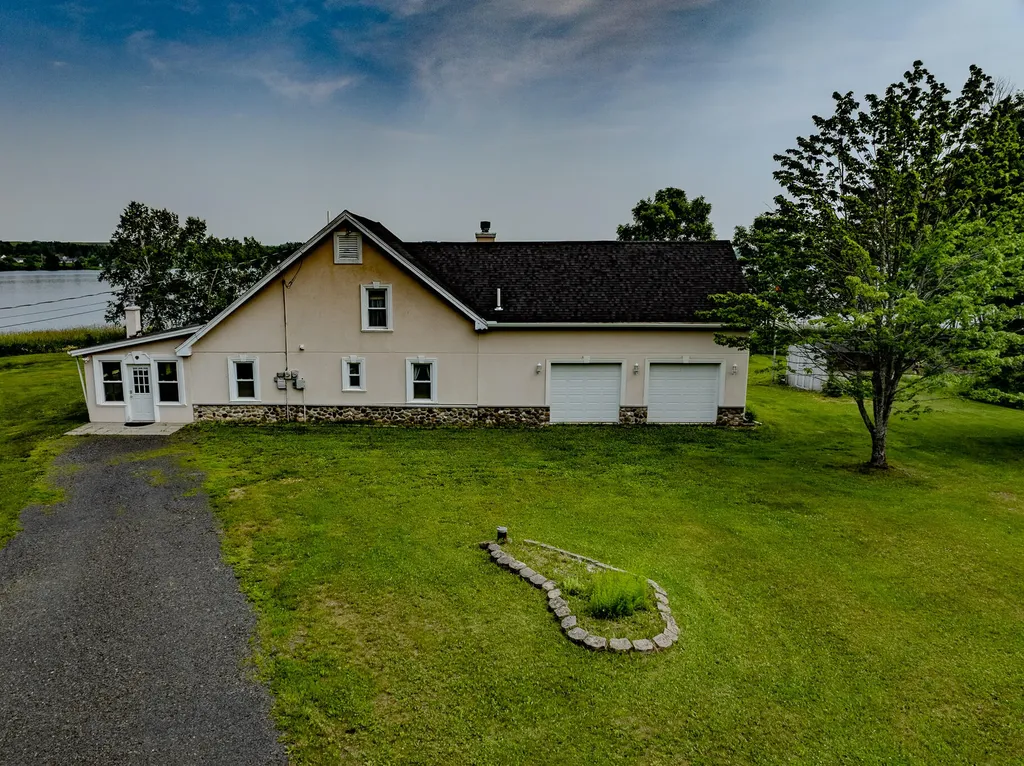 152 Island Road Saint Agatha ME 04772
