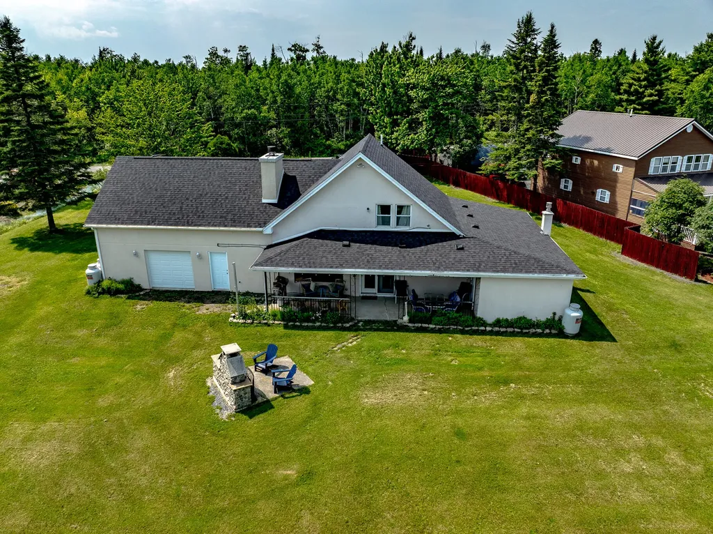 152 Island Road Saint Agatha ME 04772
