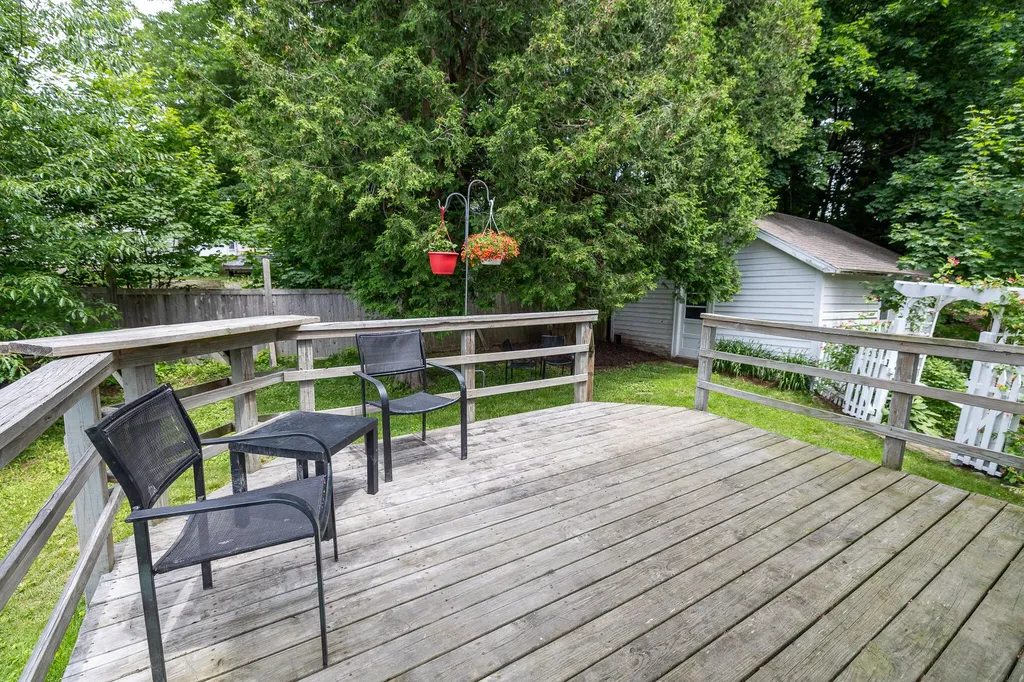 20 Fairlawn Avenue Lewiston ME 04240