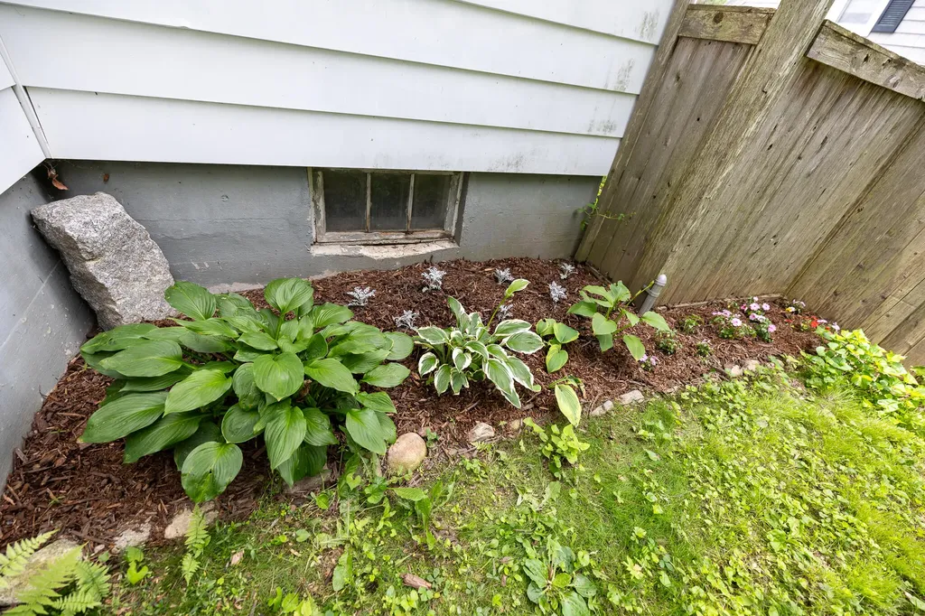 20 Fairlawn Avenue Lewiston ME 04240