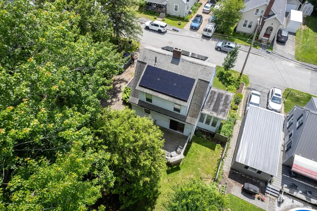 20 Fairlawn Avenue Lewiston ME 04240