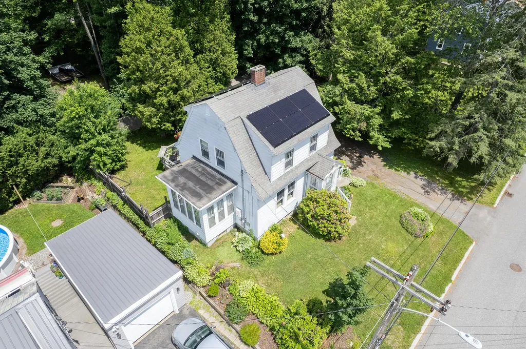 20 Fairlawn Avenue Lewiston ME 04240