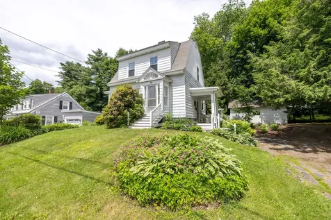 20 Fairlawn Avenue Lewiston ME 04240